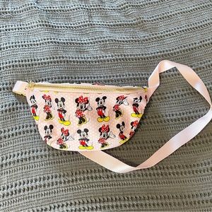 Stoney clover Fanny pack